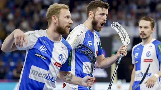 Die Grasshoppers jubeln im Unihockey-Superfinal