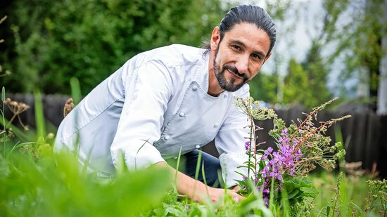 Der Grünste: Paolo Casanova ist von Gault Millau zum «Green Chef of the Year» gekürt worden. Der 34-Jährige kocht in der «Chesa Stüva Colani» in Madulain.