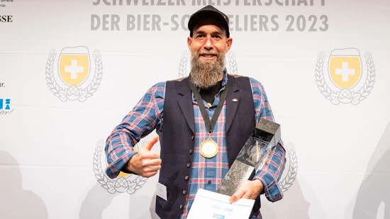 Der Zürcher Lukas Porro ist neuer Schweizermeister der Biersommeliers.