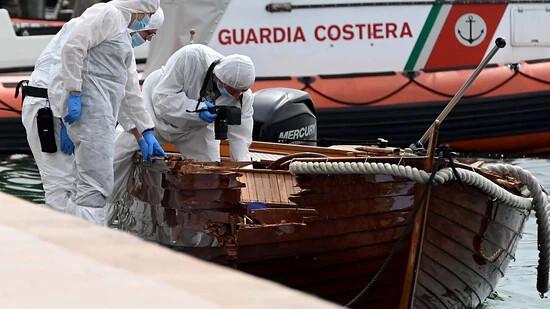 ARCHIV - Im Berufungsprozess nach dem tödlichen Bootsunfall auf dem Gardasee hat ein Gericht die Haftstrafen für die zwei Angeklagten bestätigt. Foto: Gabriele Strada/AP/dpa