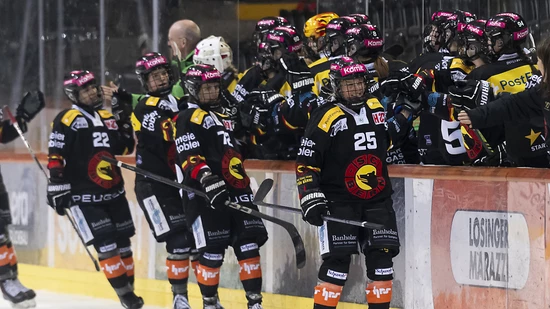 Brachte die SCB-Frauen auf Kurs: Isabel Waidacher (Nummer 25) schoss im ersten Playoff-Finalspiel das 1:0 gegen Zug