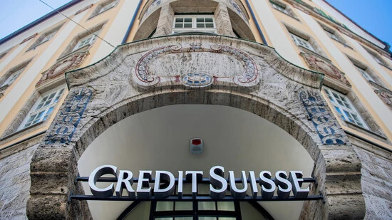 Wird geschlossen: Auch der Credit-Suisse-Standort an der Churer Bahnhofstrasse hat keine Zukunft. Er wird in die UBS-Filiale in Chur integriert.