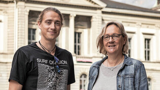 Zwei für das Rathaus: Dominik Jud studiert Biologie und seine Mutter Gaby Meier ist Rechtsanwältin.