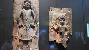 Benin-Bronzen sind im Lindenmuseum ausgestellt. In dem ethnologischen Museum befinden sich 78 Objekte - darunter 64 Bronzen - aus dem ehemaligen Königshaus Benin, dessen Kerngebiet sich im heutigen Südwesten Nigerias befindet. Am Dienstag hatten sich…