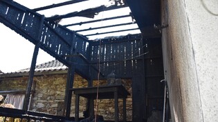 Hoher Schaden: In San Vittore brannte ein Schuppen völlig aus.