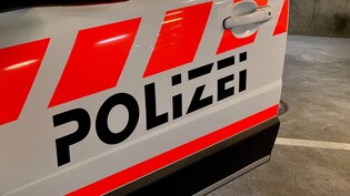 Unfallhergang wird untersucht: Die Kantonspolizei Glarus klärt ab, wie es zum Arbeitsunfall gekommen ist.
