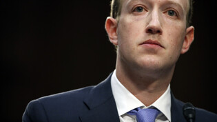 Der Facebook-Gründer Mark Zuckerberg macht sich wegen der wachsenden Konkurrenz Sorgen. Es droht ein Personalabbau. (Archivbild)