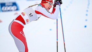 Ausgepumpt im Ziel: Nadine Fähndrich verliert an der Tour de Ski über die langen Distanzen mehr Zeit auf die Konkurrenz als erhofft.