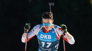 Niklas Hartweg bleibt nach dem ersten Schuss, der das Ziel verfehlt, konzentriert und arbeitet sich noch in den 6. Rang vor.