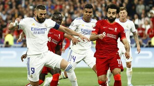 Real Madrid, hier mit Karim Benzema am Ball, und Liverpool standen sich im letztjährigen Champions-League-Final gegenüber