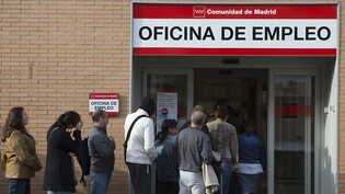 Die Arbeitslosigkeit in der Eurozone ist im Januar auf dem Niveau der beiden Vormonate verharrt. Im Bild ein Jobcenter in der spanischen Hauptstadt Madrid. (Symbolbild)