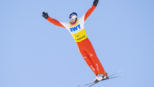 Luftakrobat: Noé Roth springt am Heimweltcup in St. Moritz auf Rang 2.