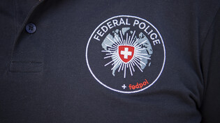 Das Bundesamt für Polizei (Fedpol) hat aufgrund eines Rechtshilfeersuchens aus Belgien in mehreren Kantonen Durchsuchungen in einem internationalen Geldwäschereifall durchgeführt. (Symbolbild)