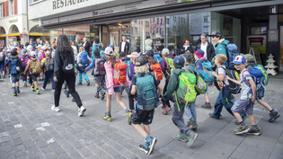 Wanderung: Schülerinnen und Schüler begeben sich wieder auf die Maiensässe um Chur.