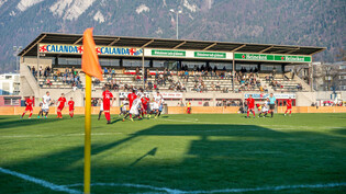 Fussballfeld an der Ringstrasse vor vier Jahren: Das in die Jahre gekommene Kleinstadion an der Churer Ringstrasse steht vor dem Abbruch.