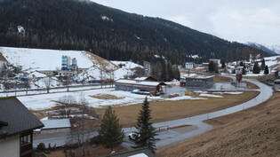 Nutzung gemeindeeigener Parzelle optimieren: Auf diesem Areal des Davoser Forstwerkhofs sollen Gewerbehallen erstellt werden können.