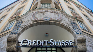 Ungewisse Zukunft: Ob der Standort der Credit Suisse an der Bahnhofstrasse in Chur erhalten und als UBS-Bank weitergeführt wird, soll sich bis zum Jahresende weisen. 