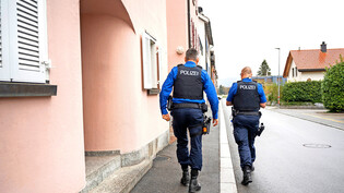 Angepasste Aufnahmebedingungen: Neu können in Graubünden auch Personen mit Niederlassungsbewilligung Kantonspolizistin oder Kantonspolizist werden.
