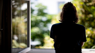 Dunkle Momente: Rund ein Drittel der 13- bis 15-Jährigen in Chur geben an, schon einmal Gedanken an Suizid gedacht zu haben.