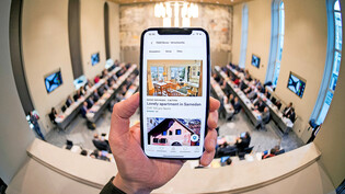 Beliebte App: Airbnb ist nicht zum ersten Mal Thema im Grossen Rat; doch mit der Wohnungsnot wird die Sache akut.