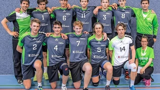 Die Näfelser Bronzetruppe: Die U19 -Volleyballer spielen sich an der S chweizer Meisterschaft zum dritten Platz.