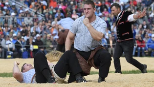 Armon Orlik beim Schwägalp-Schwinget nach dem gewonnenen sechsten Gang gegen Simon Anderegg.