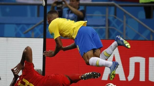 Die Szene die zu reden gibt: Vincent Kompany fährt Brasiliens Gabriel Jesus in die Beine