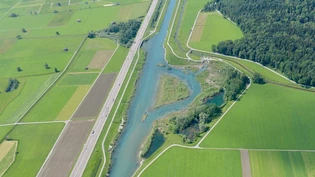 Die Anfang Jahrtausend aufgeweiteten Ufer der Linth werden neu von Benken aus überwacht.