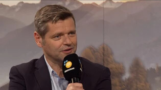 Urs Gredig erzählt bei TV Südostschweiz wie er seine Karriere nicht plant und was ihn zum Heimweh-Bündner macht.