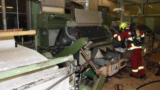 In einer Fabrik im Bereich Hof in Gommiswald ist am Mittwochabend ein Mottbrand ausgebrochen. 