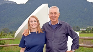 Preisgekrönt: Die Schänner Sängerin Lea Giger gewinnt den Förderpreis, der Ammler Künstler Werner Zemp den Kulturpreis der Talgemeinschaft Sarganserland-Walensee. 