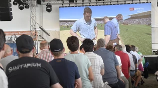 Im Festzelt in Maienfeld wird mitgelitten.