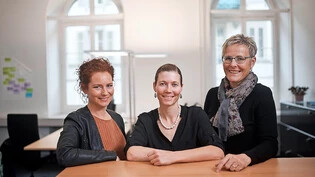 Auch für pflegende Angehörige da: Sabine Steinmann, Fränzi Tschudi und Anna Rosa Streiff Annen (von links) von der Fachstelle Koordination Gesundheit.