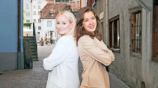 Neue Tschechinnen: Martina Repkova (links) und Nela Jirakova verstärken Piranha Chur in der bevorstehenden Saison. Bild Olivia Aebli-Item
