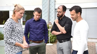 Jugendherberge für Sportler: Katharina Leu (links) will diese Luca Eberle, Michael Baur und Tom Zahner schmackhaft machen.