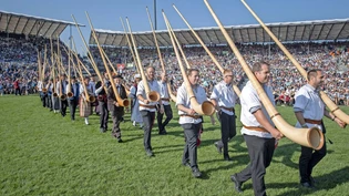 Die Spannung steigt: Am Samstag entscheidet sich, ob 2025 die Alphornspieler neben den Schwingern für die Musik in der riesigen Arena sorgen werden.
