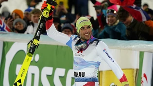 Daniel Yule freut sich über seinen zweiten Podestplatz des Winters