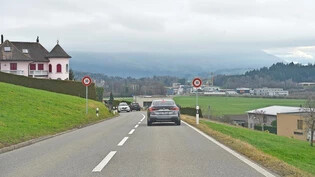 Schnellfahrer aufgepasst: Auf der Bürgstrasse in Neuhaus ist neu eine 30er-Zone eingeführt worden. 