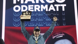 So jubelte Marco Odermatt nach seinem Triumph am Sonntag in der WM-Abfahrt