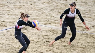 Nina Brunner (links) und Tanja Hüberli scheitern bei der WM-Hauptprobe vorzeitig