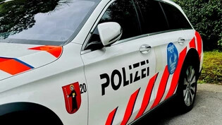 Auf dem Urnerboden festgenommen: Ein 32-Jähriger flüchtet von der Polizei in einem gestohlenen Auto mit massiv überhöhter Geschwindigkeit durch den ganzen Kanton Glarus.