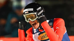 Gregor Deschwanden jubelt: Erster Weltcup-Podestplatz der Karriere