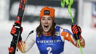 Die Slowakin Petra Vlhova gewinnt den Nachtslalom in Courchevel dank Laufbestzeit im zweiten Durchgang vor Mikaela Shiffrin