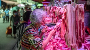 Die Verbraucherpreise in China sind im Januar verglichen mit dem Vorjahresmonat deutlich gesunken. Die Statistiker errechneten einen Rückgang von 0,8 Prozent, wie die chinesische Statistikbehörde am Donnerstag in Peking mitteilte. (Archivbild)