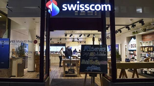 Die Swisscom hebt die Löhne im laufenden Jahr an. Der Telekomkonzern einigte sich mit den Sozialpartner auf eine Lohnerhöhung von 1,9 Prozent.(Symbolbild)