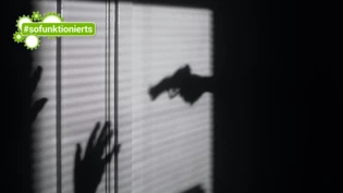 Wer ein Verbrechen beobachtet, braucht vor allem Mut und muss Verantwortung übernehmen können. Zivilcourage lässt sich allerdings nicht erzwingen. Aber: «Ohne Zivilcourage haben wir alle schlechte Karten», schreibt die Schweizerische Kriminalprävention auf ihrer Internetseite. 