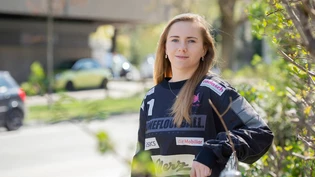 In den Play-offs angekommen: Torhüterin Jill Münger ist mit Piranha Chur in der ausgeglichenen Halbfinalserie auf Kurs.