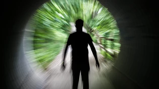 Nicht alleine: Wer Suizidfantasien hegt, der soll unbedingt Hilfe holen – die Anlaufstellen sind vorhanden. 
