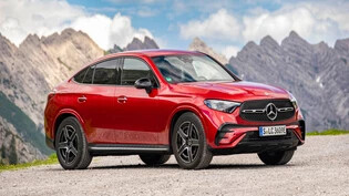 Aufgewertetes SUV: Das GLC Coupé von Mercedes-Benz schaut sportlicher aus und wartet mit technischen Innovationen auf.