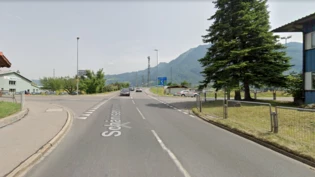 Lücke geschlossen: Über die Schäniserstrasse in Bilten führt künftig ein Übergang für Fussgänger.